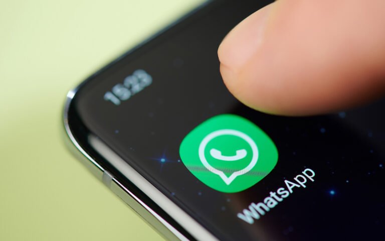 WhatsApp Statut : comment vendre sans pub (30 idées de statuts) (2026)